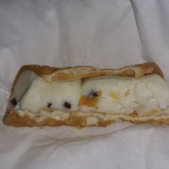Davidos - A completely filled cannoli. - Pizza Near Me - Rio Rancho, New Mexico