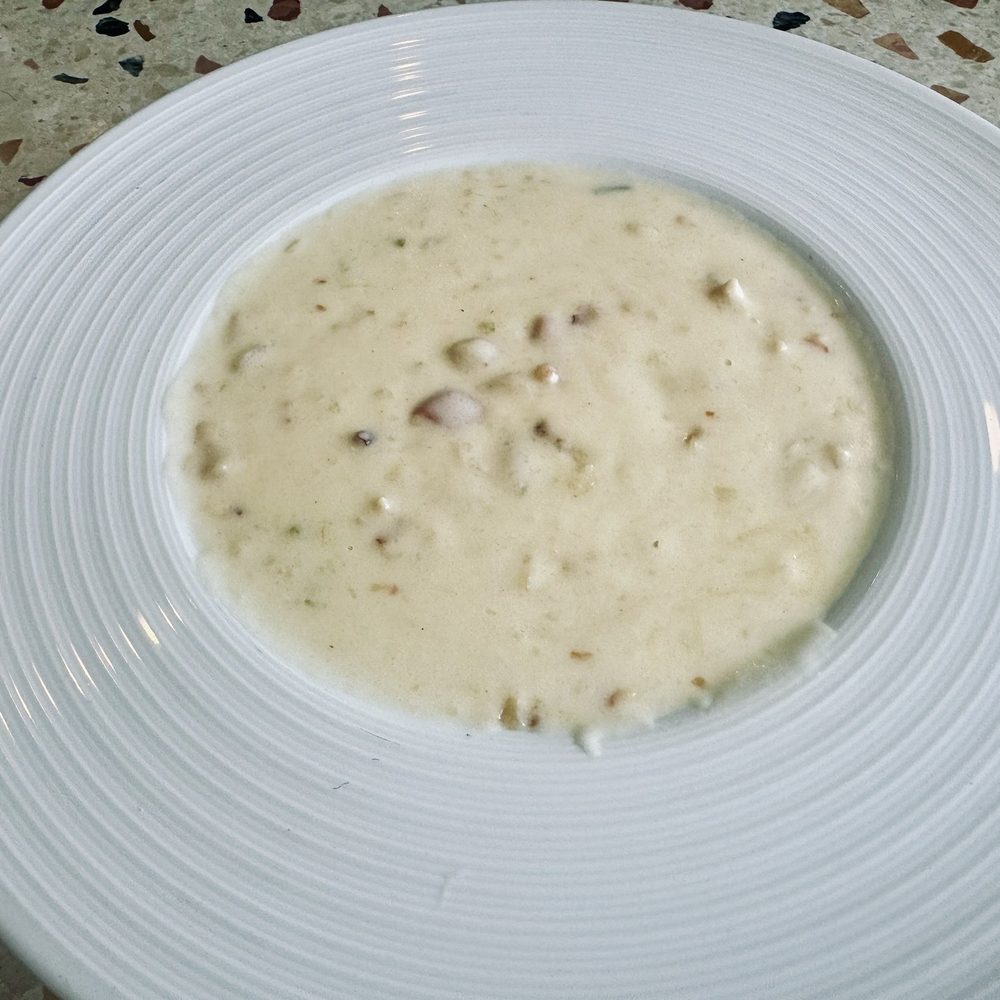 Georgie's Beachside Grill - Clam Chowder Soup (bowl) - American Near Me - Newport, Oregon Georgie's Beachside Grill - Clam Chowder Soup (bowl) - American Near Me - Newport, Oregon