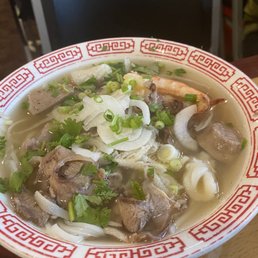 Pho Pho Seafood and Meat Combination