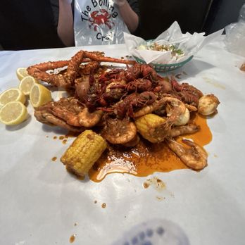 The Boiling Crab - Cajun/Creole Near Me - Dallas, Texas