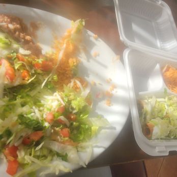 El Amigo - Putting my food in a Togo container - Mexican Near Me - Lawndale, California El Amigo - Putting my food in a Togo container - Mexican Near Me - Lawndale, California