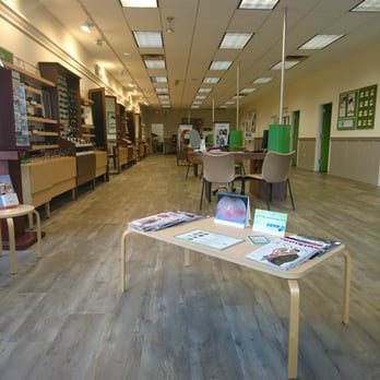 Pearle Vision - Waiting area - Eyewear & Opticians Near Me - East Brunswick, New Jersey Pearle Vision - Waiting area - Eyewear & Opticians Near Me - East Brunswick, New Jersey