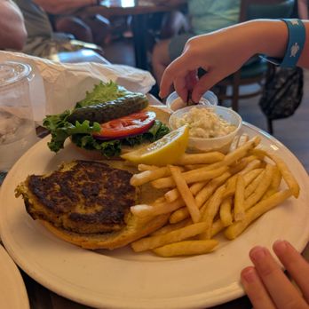 The Mucky Duck - Seafood Near Me - Captiva, Florida