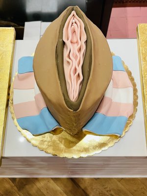 Kinky's Dessert Bar | Drinks, Birthdays, Bachelorettes by null