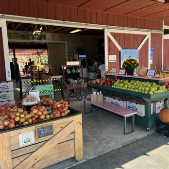 Clearview Orchards - Nice farm stand - Farmers Market Near Me - Watsonville, California
