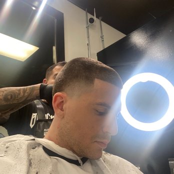 VVS Barbershop - Barbers Near Me - Santa Ana, California VVS Barbershop - Barbers Near Me - Santa Ana, California