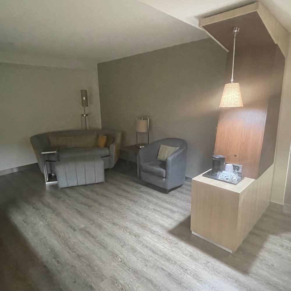 Courtyard by Marriott Temecula Murrieta - Sofa - Hotels Near Me - Murrieta, California Courtyard by Marriott Temecula Murrieta - Sofa - Hotels Near Me - Murrieta, California