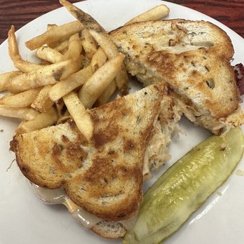 Bear E Patch Cafe - The Rueben on fresh baked rye - Diners Near Me - Charleston, South Carolina