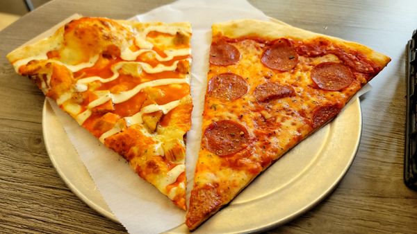 Pauly's Pizza Joint by null