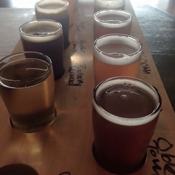 Skookum Brewery - Taster tray! - Breweries Near Me - Arlington, Washington Skookum Brewery - Taster tray! - Breweries Near Me - Arlington, Washington