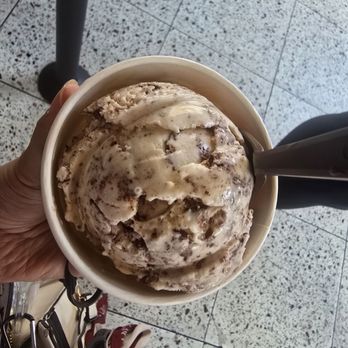 Salt & Straw - Ice Cream & Frozen Yogurt Near Me - Los Angeles, California Salt & Straw - Ice Cream & Frozen Yogurt Near Me - Los Angeles, California