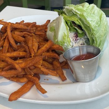 bellagreen - Wedge salad with SWEET POTATO FRIES GF DF VEG - New American Near Me - Dallas, Texas bellagreen - Wedge salad with SWEET POTATO FRIES GF DF VEG - New American Near Me - Dallas, Texas