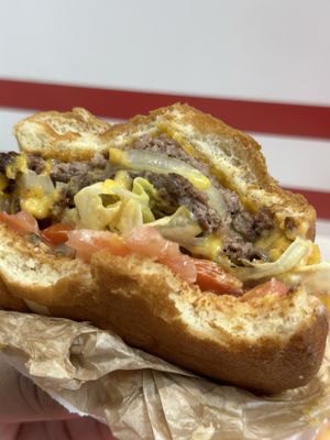 In-N-Out Burger by null