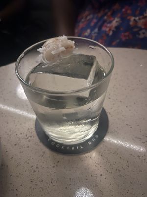 Identidad Cocktail Bar by null