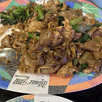 Krua Thai Cuisine - Pad see ew it was great - Thai Near Me - West Covina, California Krua Thai Cuisine - Pad see ew it was great - Thai Near Me - West Covina, California