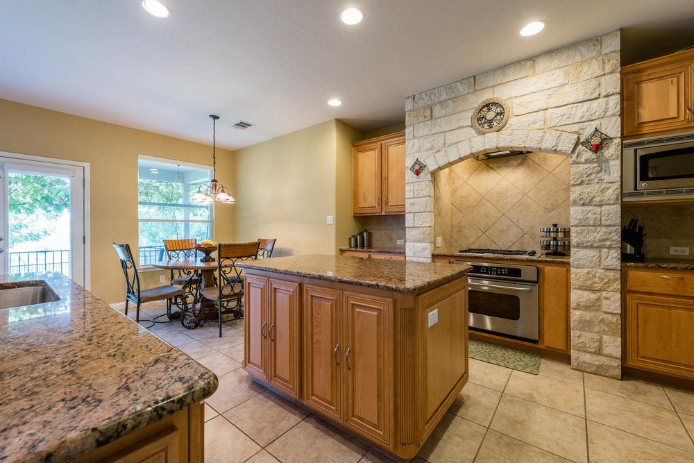 KIM PEREZRE/MAX 1 16 Photos Real Estate Agents Round Rock, TX