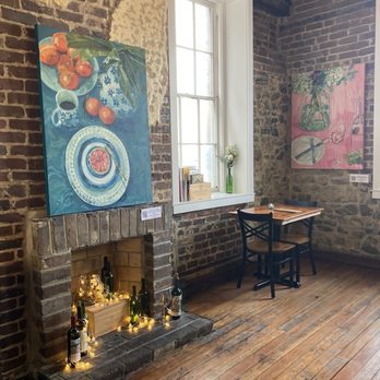 208 Wine Bar - Wine Bars Near Me - Savannah, Georgia