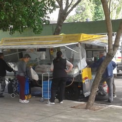 Feria Itinerante de Abastecimiento Barrial