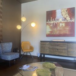 Elements Massage - Lobby