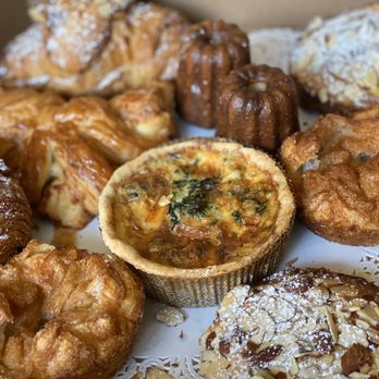 La Châtaigne - Almond Croissant, Canneles De Bordeau, Kouign Amman, Bostock, Pain Au Chocolat et Amandes, Cheese Croissant and a Quiche Lorraine - Patisserie/Cake Shop Near Me - Lafayette, California La Châtaigne - Almond Croissant, Canneles De Bordeau, Kouign Amman, Bostock, Pain Au Chocolat et Amandes, Cheese Croissant and a Quiche Lorraine - Patisserie/Cake Shop Near Me - Lafayette, California