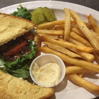 24 Diner - Can you spot the bacon on this BLT? Very skimpy. - American Near Me - Refugio, Texas