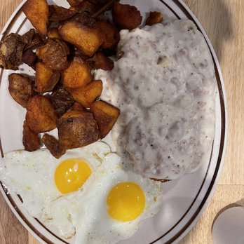 Honey Butter's Kitchen - Biscuits and sausage gravy - American Near Me - Williamsburg, Virginia