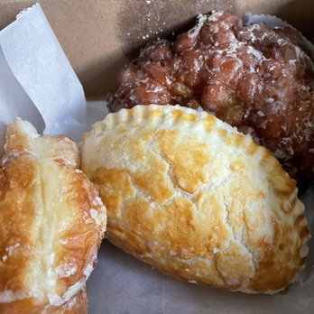 Kamehameha Bakery - Missing apple turn over, banana fritter, glazed croissant - Bakeries Near Me - Honolulu, Hawaii