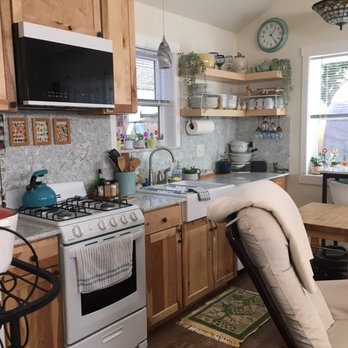 Avrio Surfaces - Kitchen - Countertop Installation Near Me - Redmond, Washington