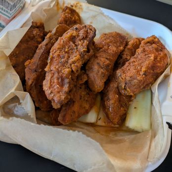 Stella's Lounge - Poor Man's Wings - Burgers Near Me - Grand Rapids, Michigan