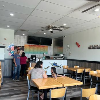 Sakura Hawaii BBQ & Ramen - customers in the dining area - Hawaiian Near Me - Columbus, Ohio Sakura Hawaii BBQ & Ramen - customers in the dining area - Hawaiian Near Me - Columbus, Ohio