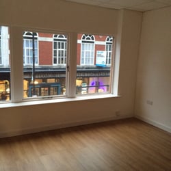Sunseekers - New treatment room to be rented out shortly