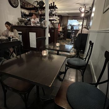 Seulement Sea - Inside - Seafood Near Me - Paris, 75