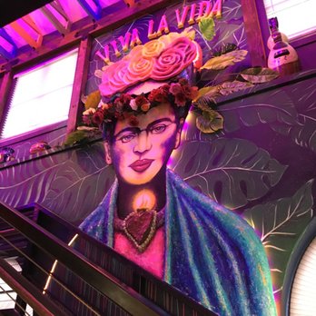 La Colina Mexican Cantina - Frida Kahlo wall mural - Mexican Near Me - Warren, New Jersey La Colina Mexican Cantina - Frida Kahlo wall mural - Mexican Near Me - Warren, New Jersey