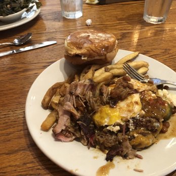 Puckett's Restaurant - Deconstructed Mojo Burger - Barbeque Near Me - Columbia, Tennessee