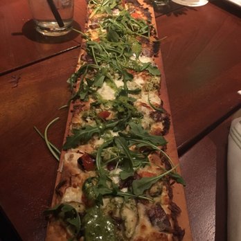 Seasons 52 - Garlic Pesto Chicken Flatbread - New American Near Me - Edison, New Jersey Seasons 52 - Garlic Pesto Chicken Flatbread - New American Near Me - Edison, New Jersey
