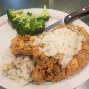 Metro Diner - Country fried steak with homemade mashed potatoes and broccoli. - American Near Me - Middletown, Delaware Metro Diner - Country fried steak with homemade mashed potatoes and broccoli. - American Near Me - Middletown, Delaware