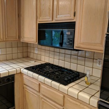 Expert Renovations and Repairs - Before and after of the kitchen - Flooring Near Me - Fullerton, California Expert Renovations and Repairs - Before and after of the kitchen - Flooring Near Me - Fullerton, California