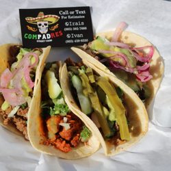 Compadres Street Tacos - Tacos choice your meat