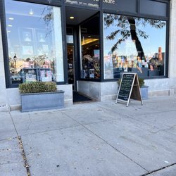 Lake Forest Book Store