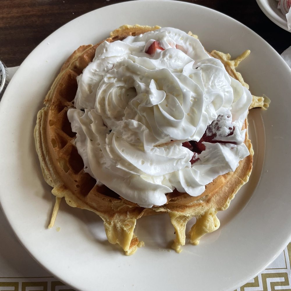 Coach House Diner - Waffle & Fresh Strawberries - Diners Near Me - Hackensack, New Jersey Coach House Diner - Waffle & Fresh Strawberries - Diners Near Me - Hackensack, New Jersey