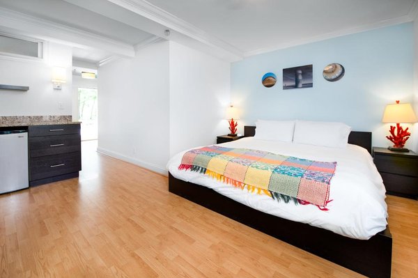 Canalside Inn by null