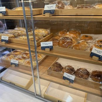 Paris Baguette - Bakeries Near Me - Plano, Texas Paris Baguette - Bakeries Near Me - Plano, Texas