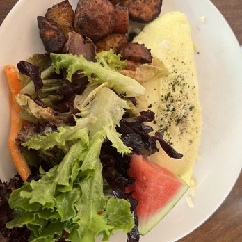 Tilikum Place Cafe - Omelet or Scramble - New American Near Me - Seattle, Washington