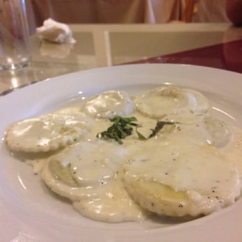 El Morfi Grill - spinach ravioli, looks little but definitely filling :) - Argentine Near Me - Glendale, California El Morfi Grill - spinach ravioli, looks little but definitely filling :) - Argentine Near Me - Glendale, California