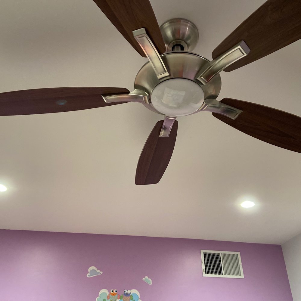 NEV Electric Inc - Newly Installed LED Lights - Electricians Near Me - Castaic, California NEV Electric Inc - Newly Installed LED Lights - Electricians Near Me - Castaic, California