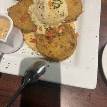 Miss Shirley's Cafe, Annapolis - Salmon and Get Your Grits On* - Breakfast & Brunch Near Me - Annapolis, Maryland