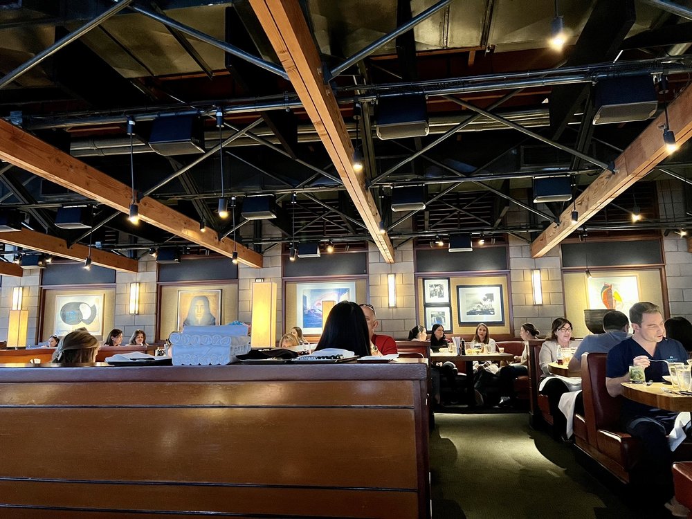 Hillstone Restaurant