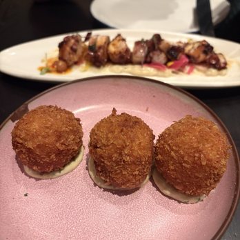 La Marcha Tapas Bar - Croquetas de Cangrejo - Spanish Near Me - Berkeley, California La Marcha Tapas Bar - Croquetas de Cangrejo - Spanish Near Me - Berkeley, California