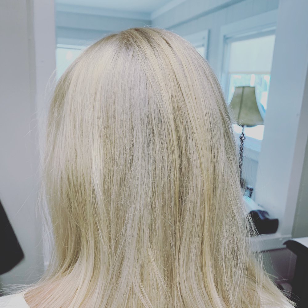 SIGNATURES SALON Updated July 2024 20 Photos 5605 Reidville Rd