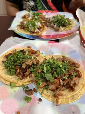 Taqueria Los Cuñados by null